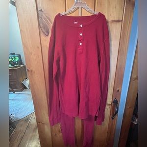 Men’s waffle red longjohns.